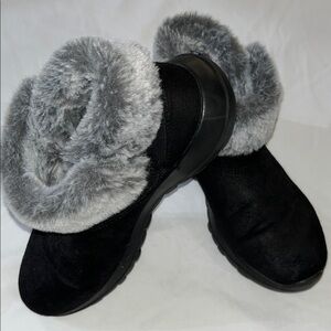 Skechers Black and Gray Winter Boots
